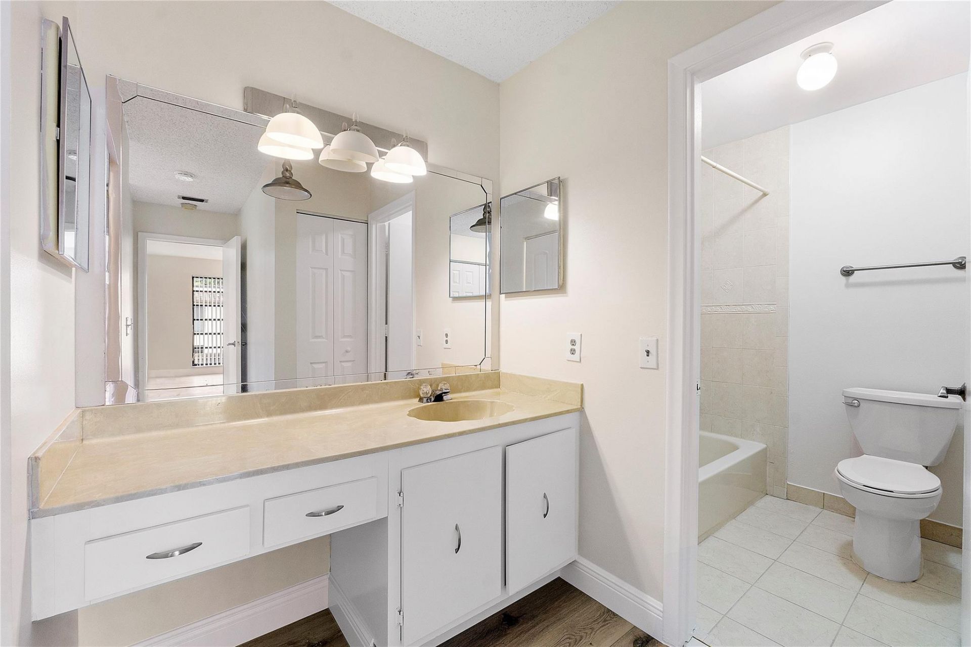 21542 Juego Circle, Unit 27h, Boca Raton, FL 33433 Photo