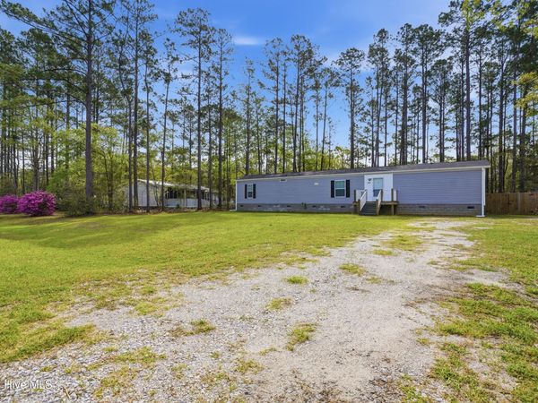 203 Hadnot Drive , Swansboro, NC 28584