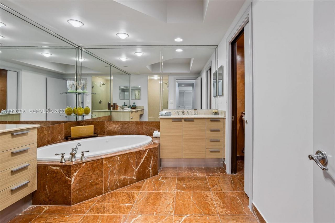 3535 S Ocean Dr, Unit 1703, Hollywood, FL 33019 Photo