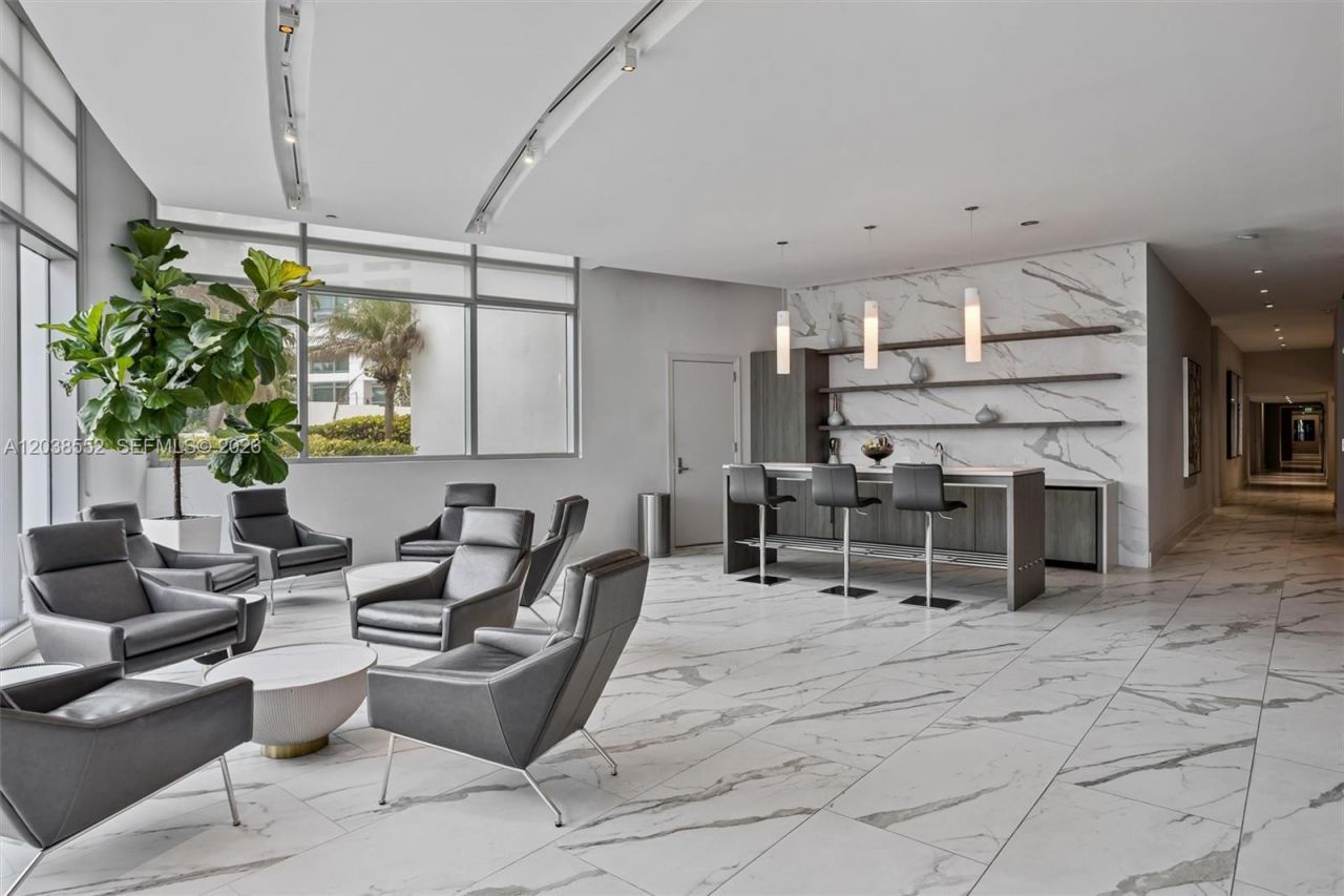 3535 S Ocean Dr, Unit 1703, Hollywood, FL 33019 Photo