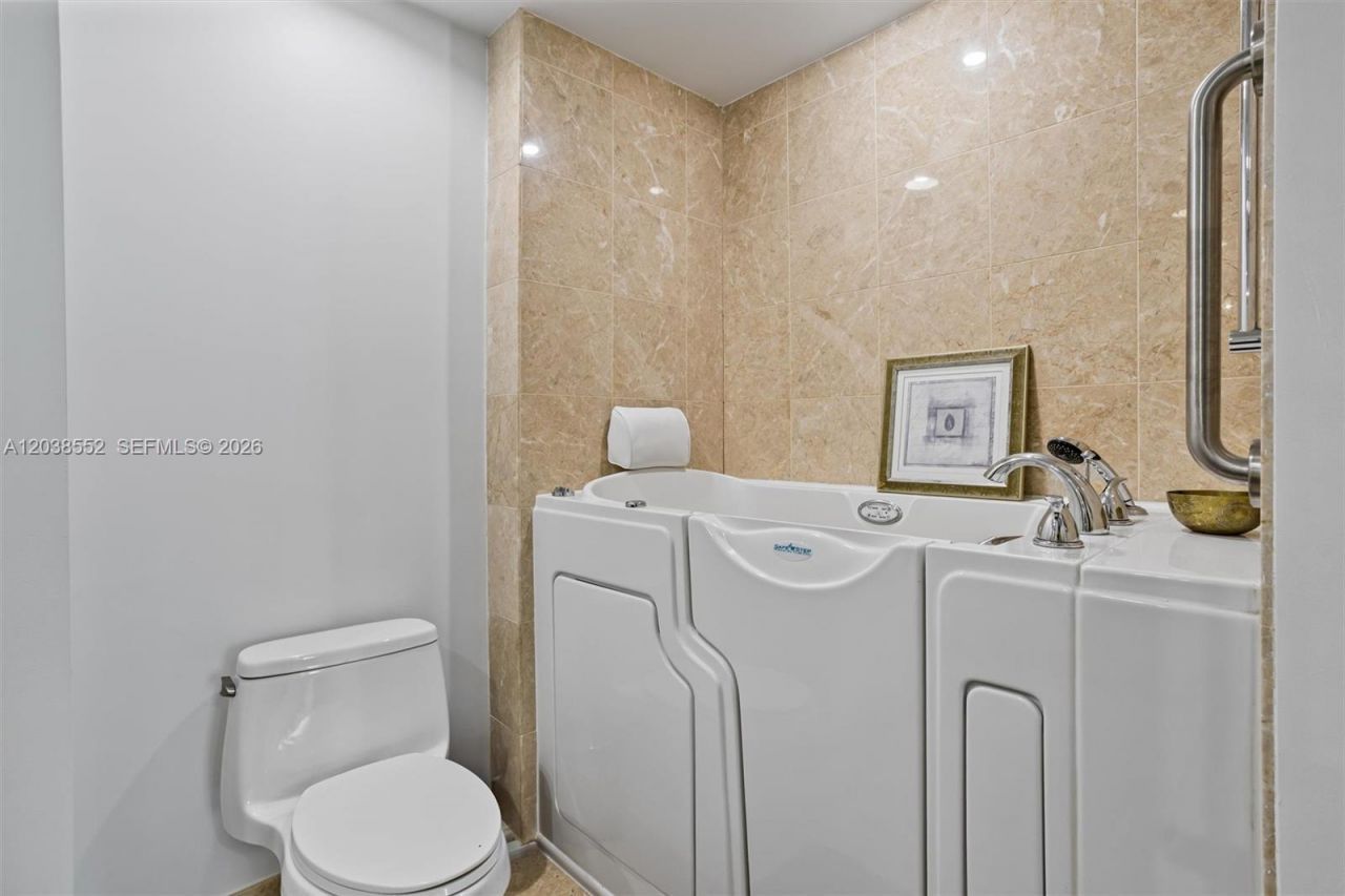 3535 S Ocean Dr, Unit 1703, Hollywood, FL 33019 Photo