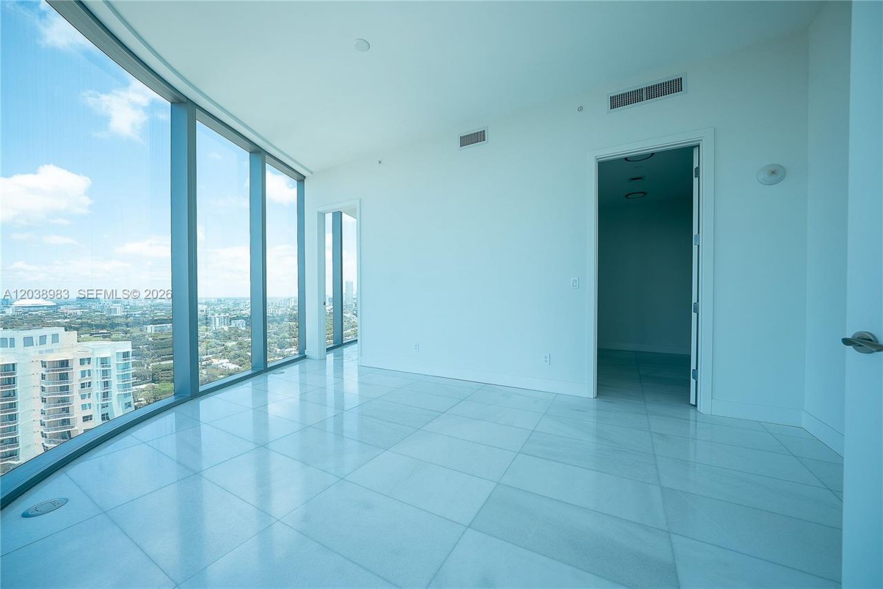 175 SE 25th Rd , Unit 2703, Miami, FL 33129 Photo