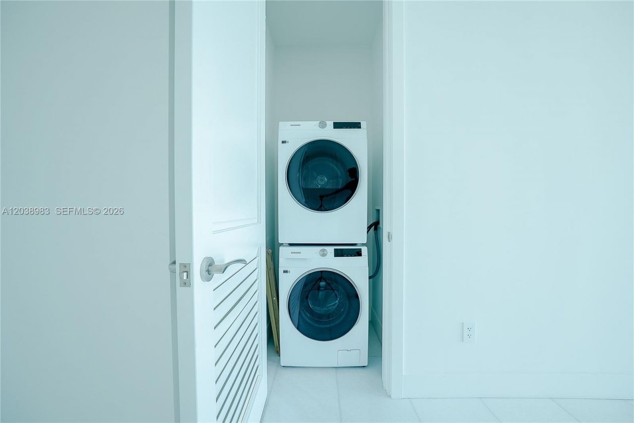 175 SE 25th Rd , Unit 2703, Miami, FL 33129 Photo