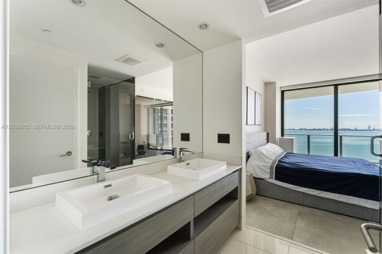 460 NE 28th St , Unit 805, Miami, FL 33137 Photo