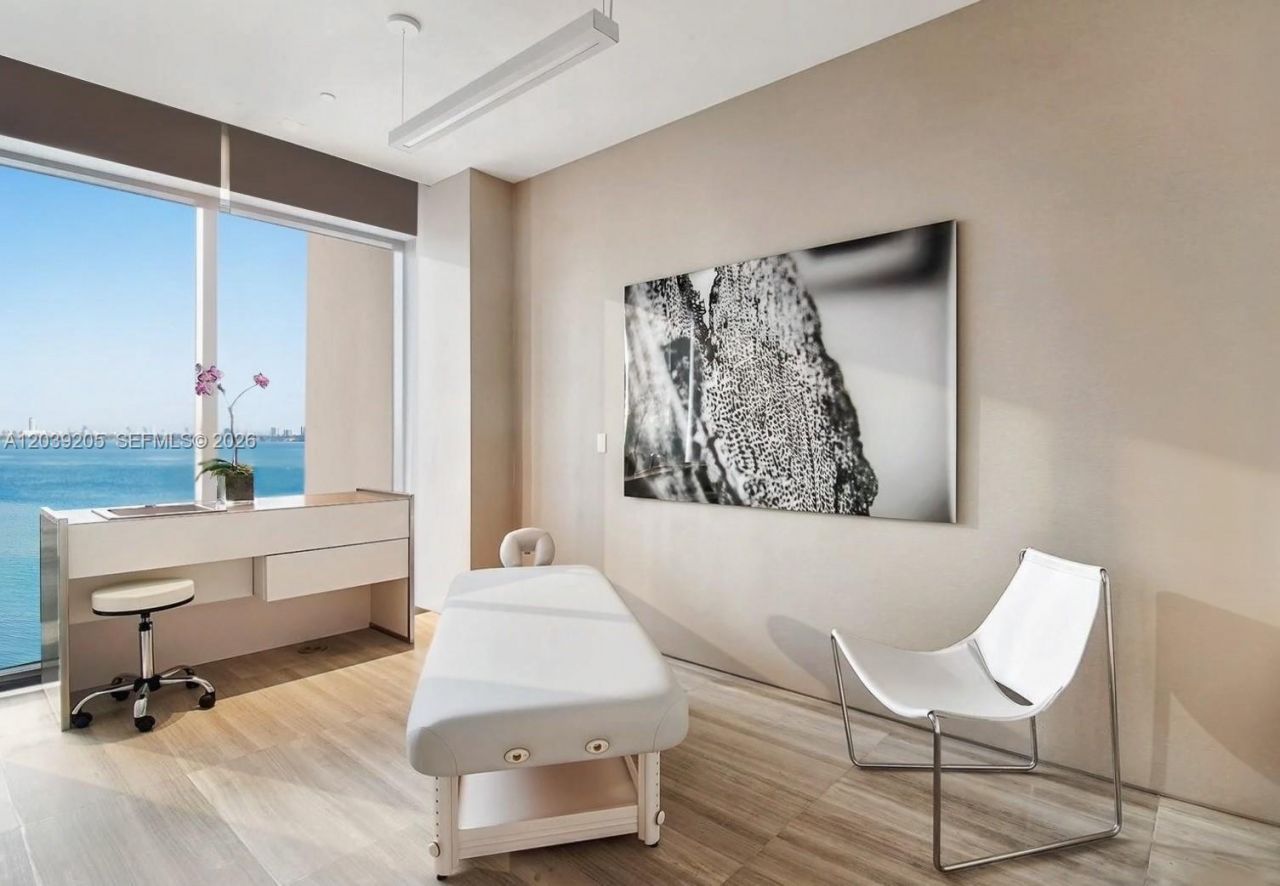 460 NE 28th St , Unit 805, Miami, FL 33137 Photo