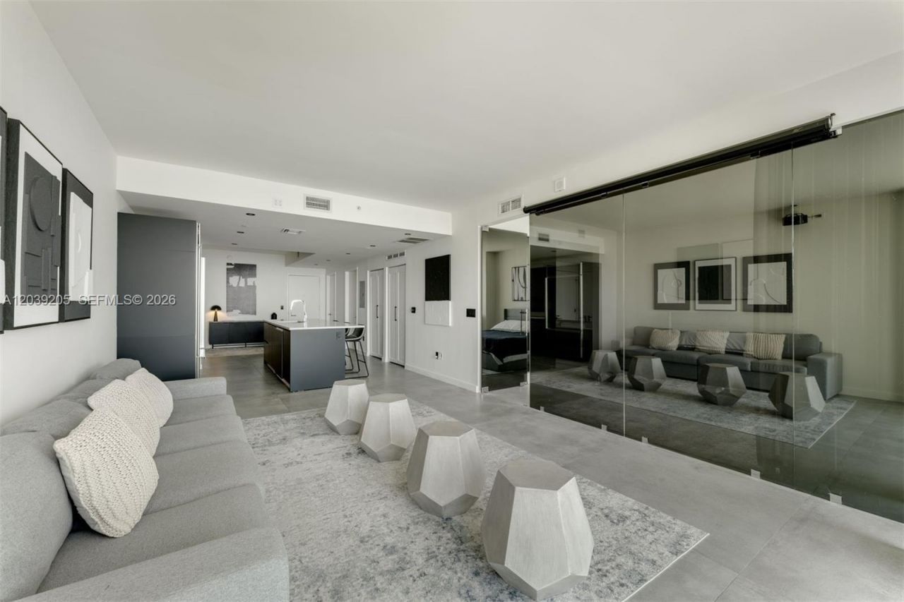 460 NE 28th St , Unit 805, Miami, FL 33137 Photo