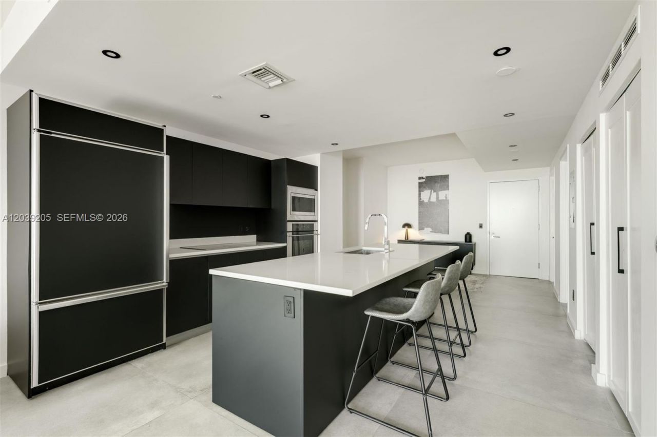 460 NE 28th St , Unit 805, Miami, FL 33137 Photo