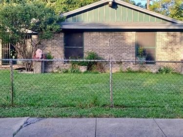 1670 Bending Oaks Trail, Dallas, TX 75217