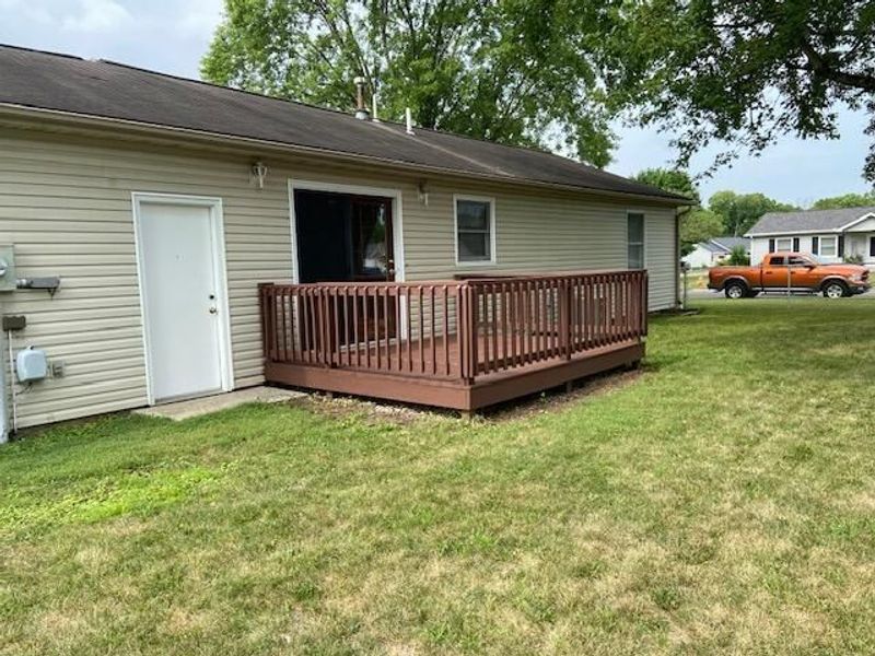 110 Rustic Drive, Circleville, OH 43113 Photo 13