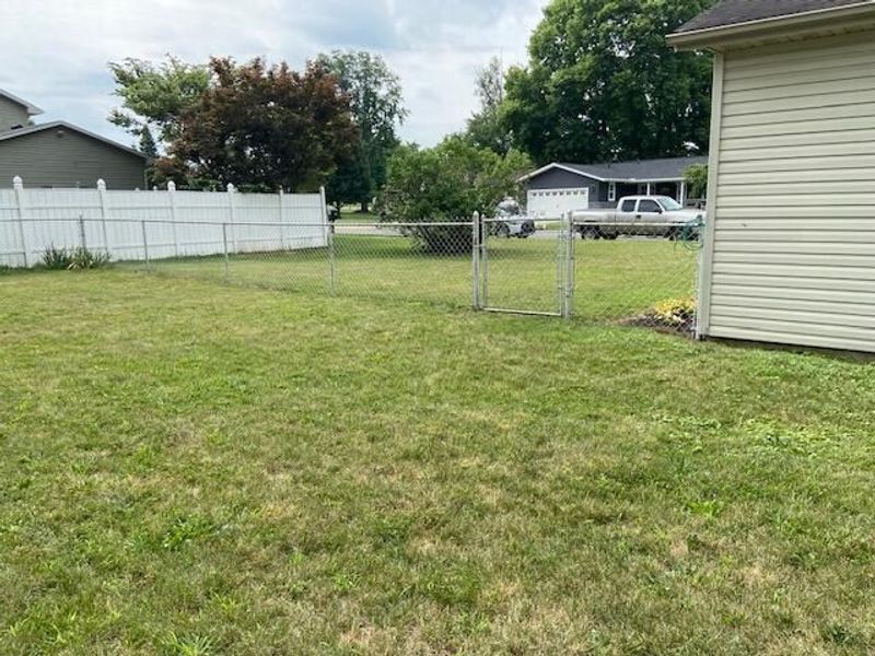 110 Rustic Drive, Circleville, OH 43113 Photo 14
