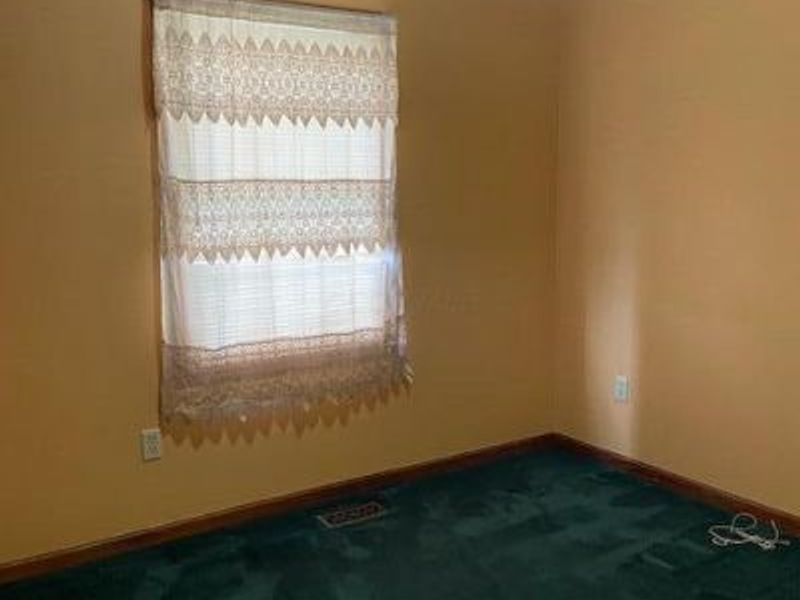 110 Rustic Drive, Circleville, OH 43113 Photo 5