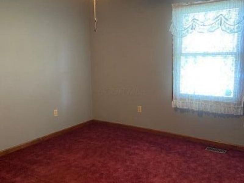 110 Rustic Drive, Circleville, OH 43113 Photo 8