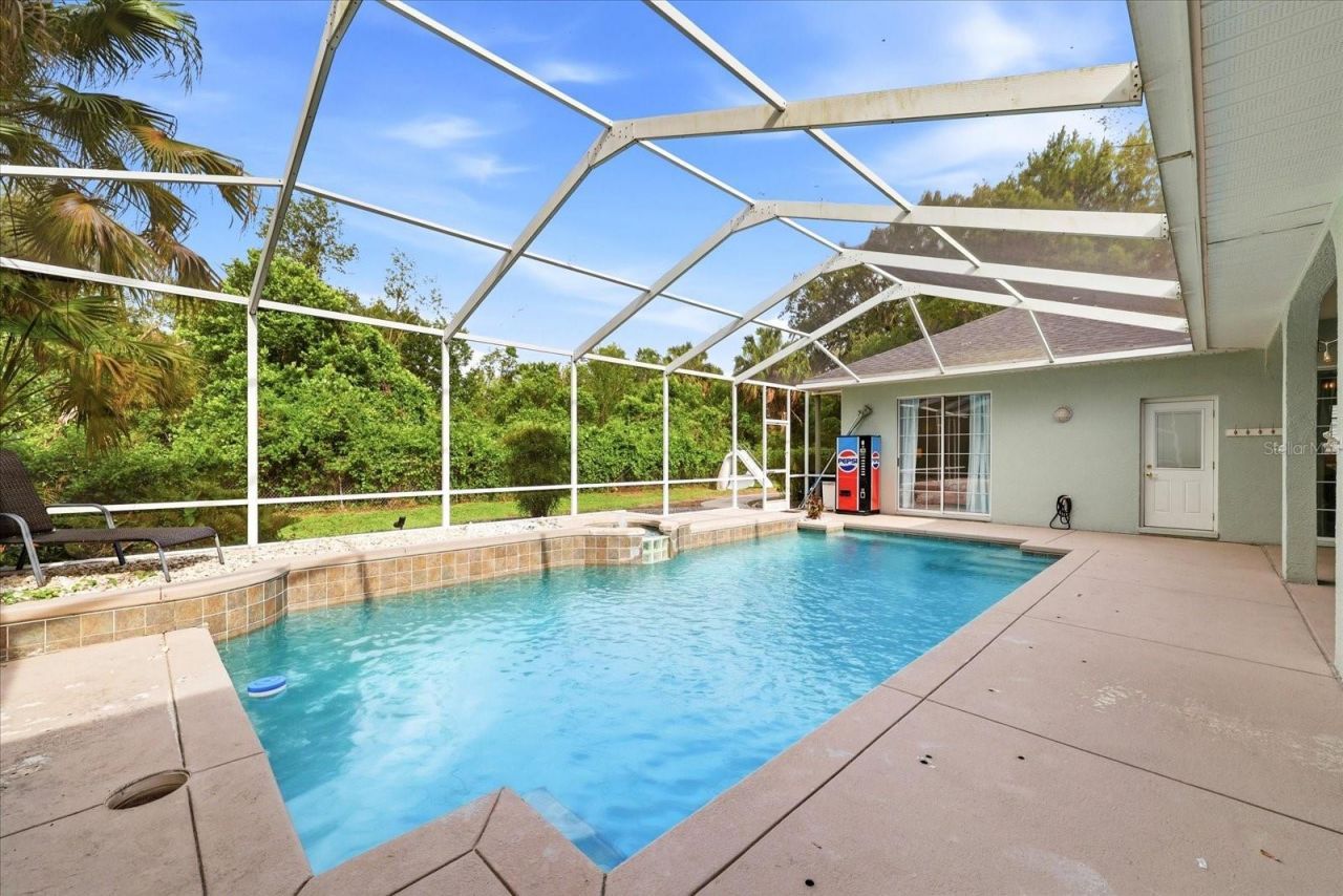 6636 Royal Forest Drive, Lakeland, FL 33811 Photo