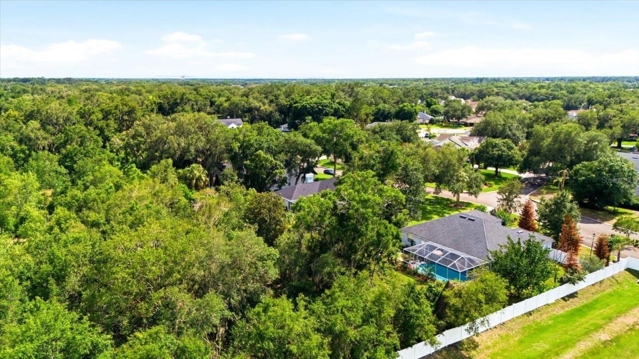 6636 Royal Forest Drive, Lakeland, FL 33811 Photo
