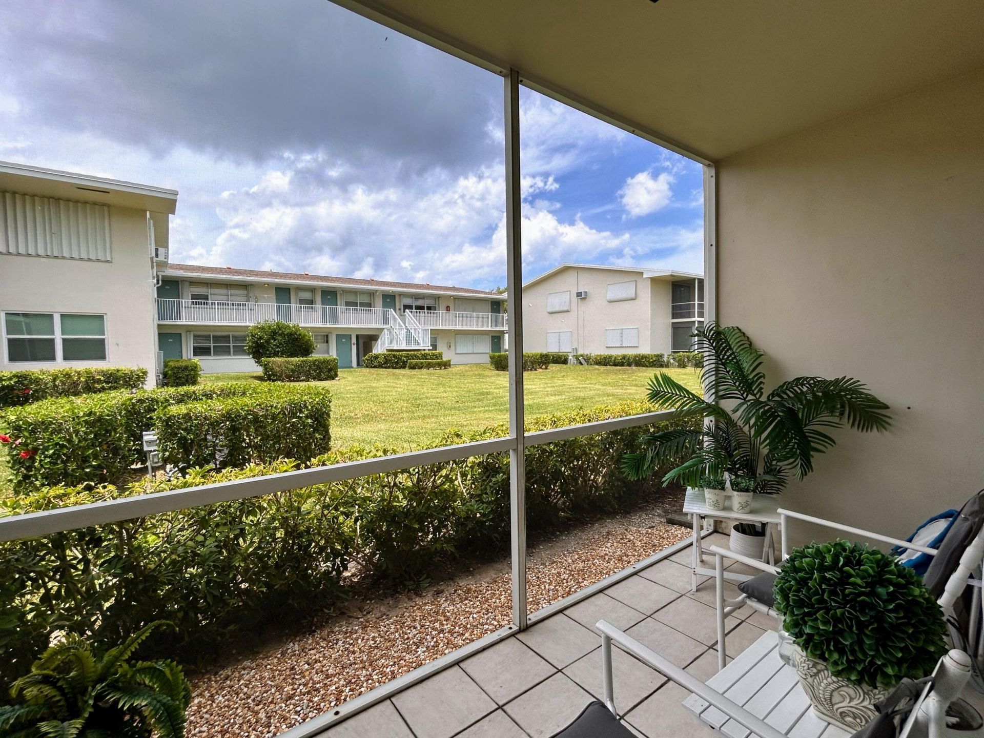 320 Horizons W, Unit 103, Boynton Beach, FL 33435 Photo