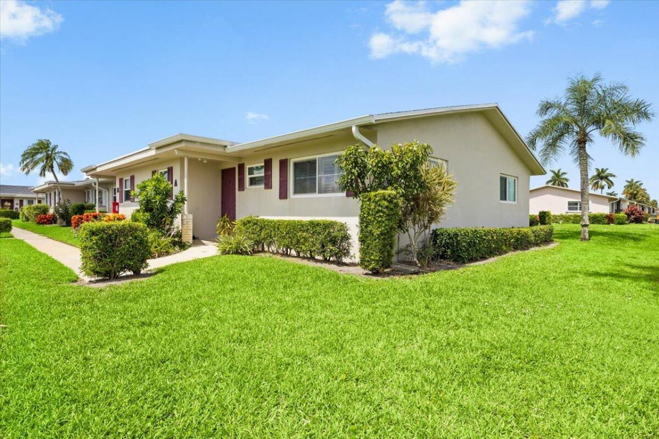 2621 Barkley Drive W, Unit A, West Palm Beach, FL 33415 Photo