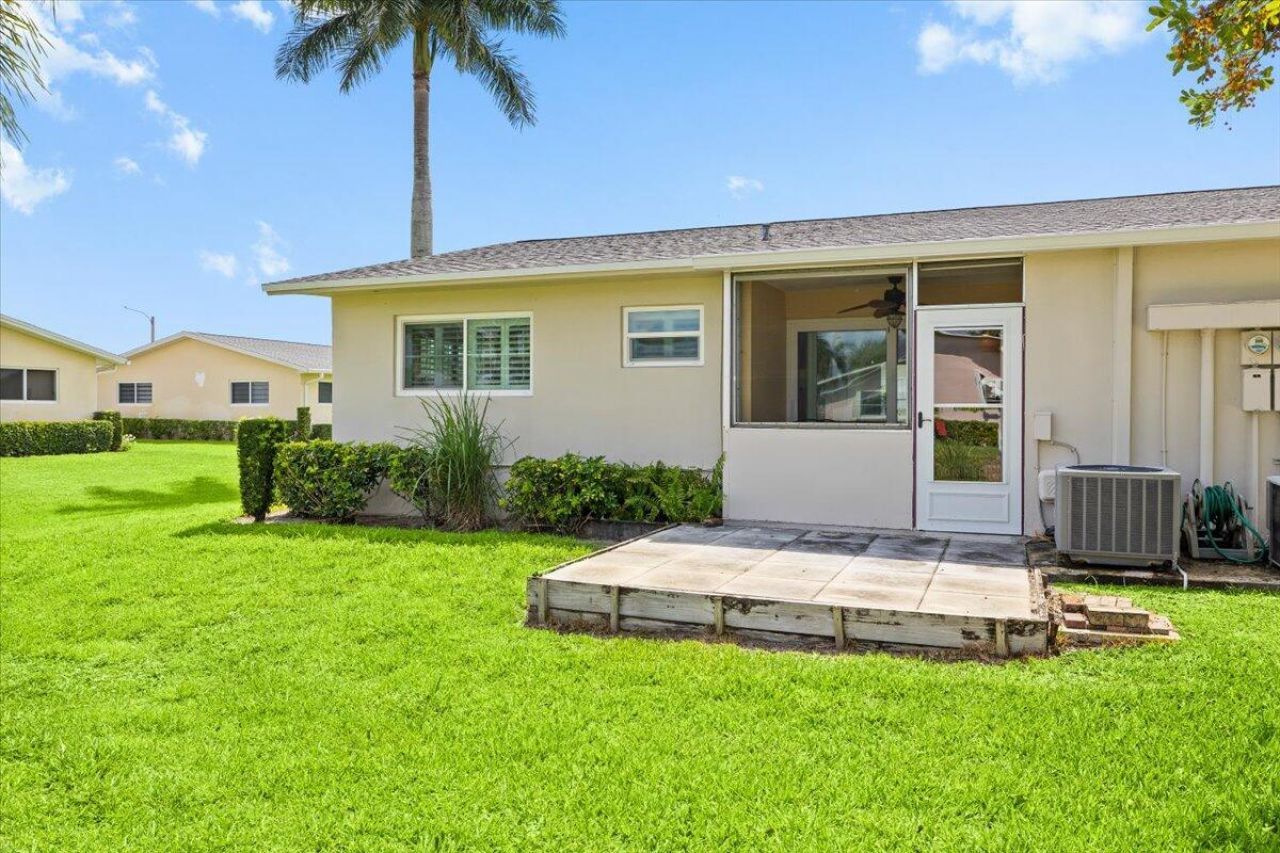 2621 Barkley Drive W, Unit A, West Palm Beach, FL 33415 Photo