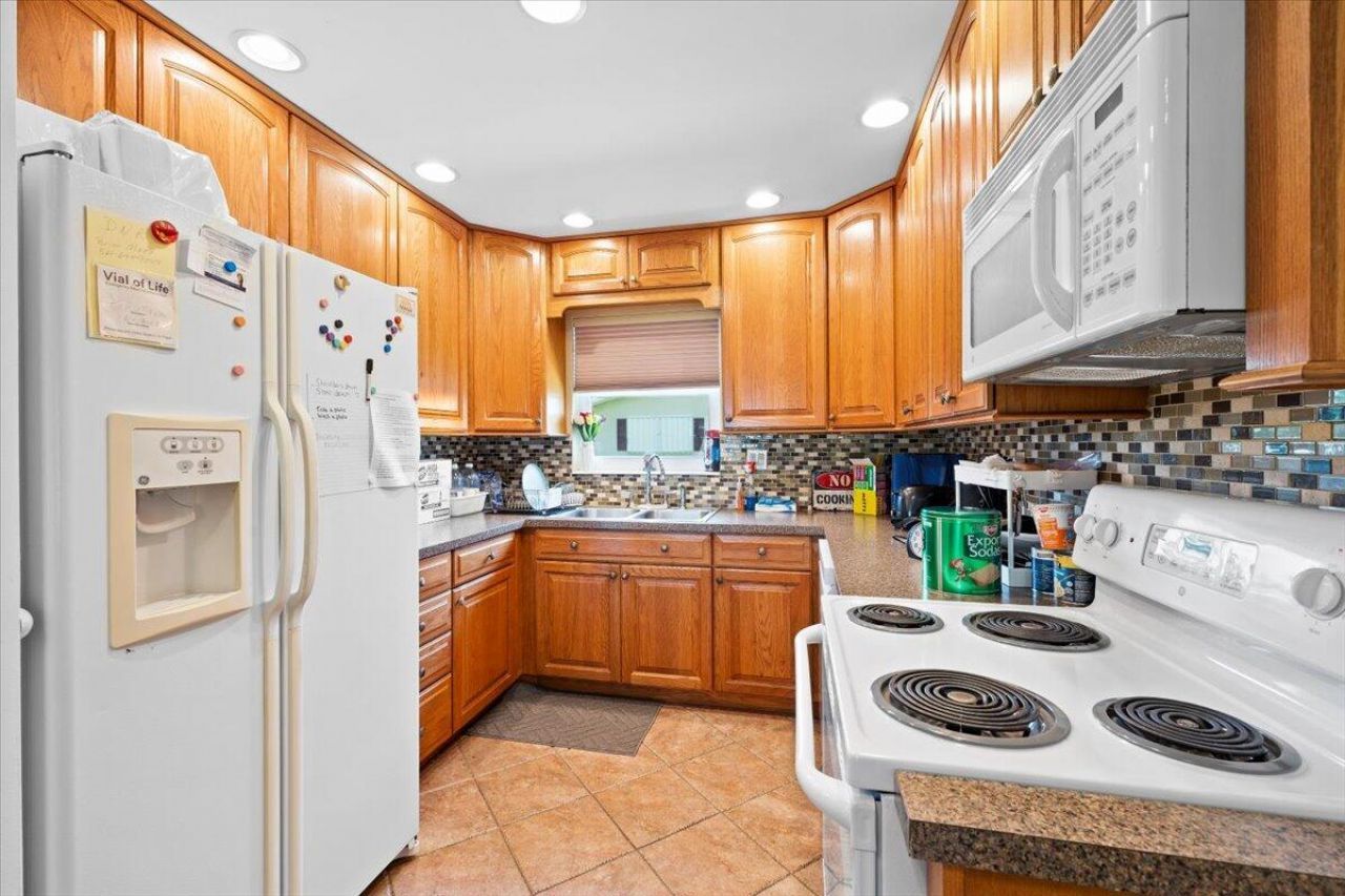 2621 Barkley Drive W, Unit A, West Palm Beach, FL 33415 Photo