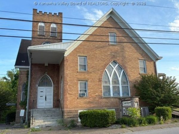 908 Camden Avenue, Parkersburg, WV 26101