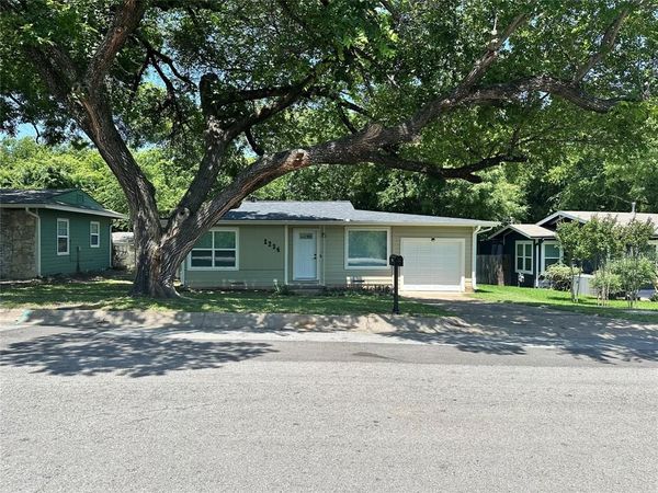 1234 S Brazos Street, Weatherford, TX 76086