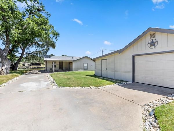 3804 Sandy Beach Drive, Granbury, TX 76049