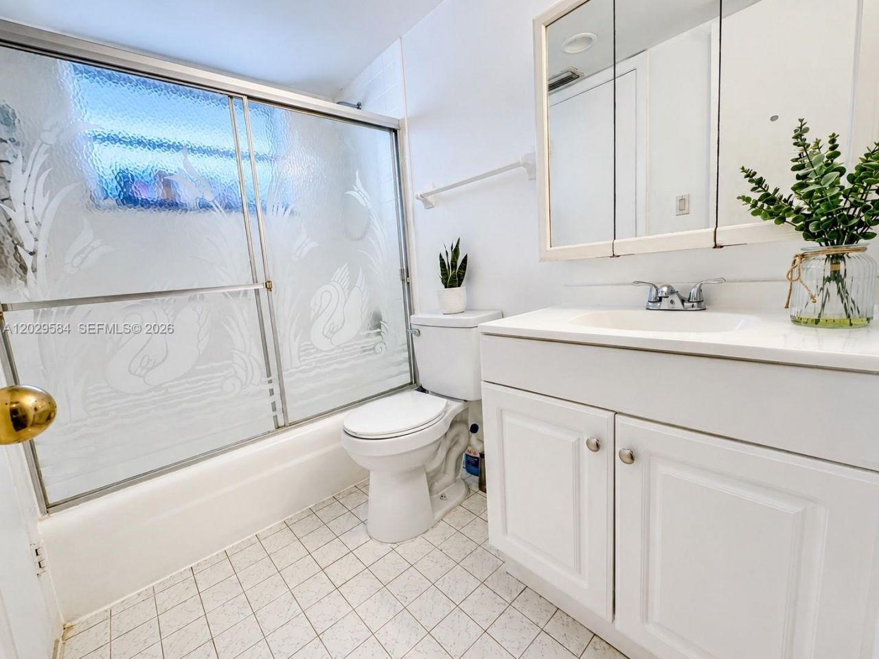 447 NE 195th St , Unit 115, Miami, FL 33179 Photo