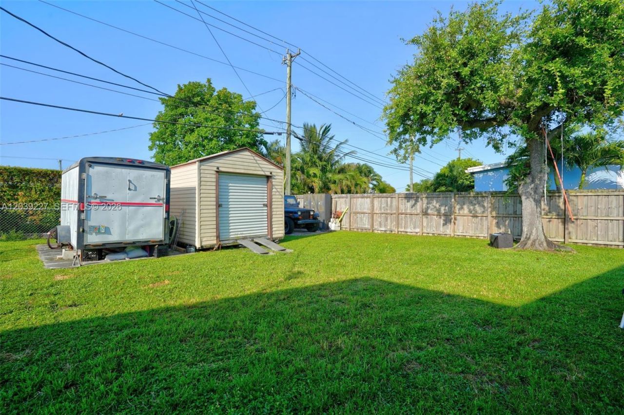 11300 SW 40th St, Miami, FL 33165 Photo