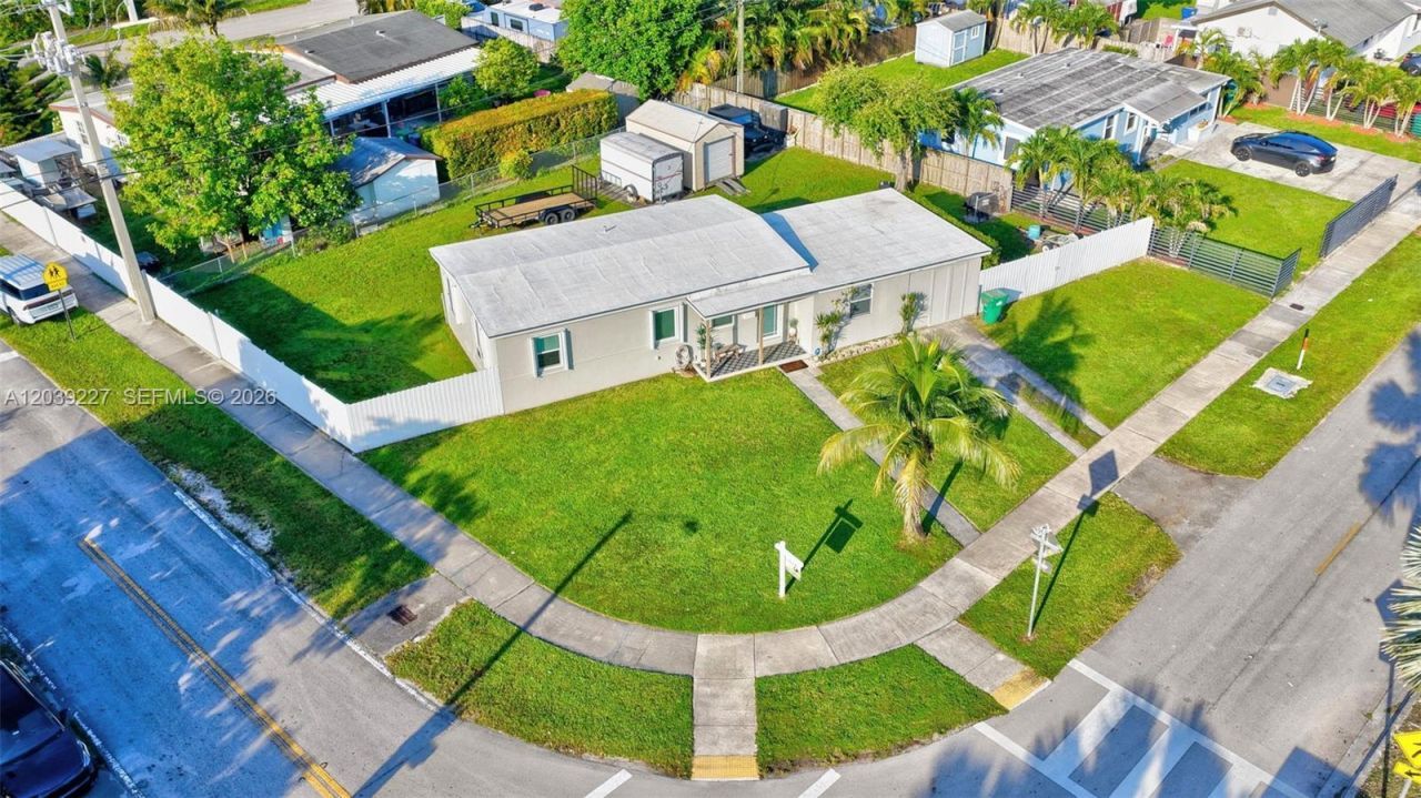 11300 SW 40th St, Miami, FL 33165 Photo