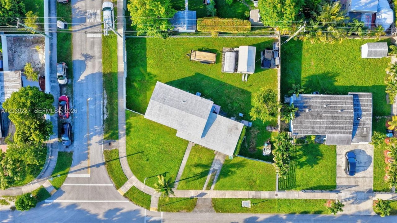 11300 SW 40th St, Miami, FL 33165 Photo