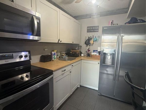 9081 Sunrise Lakes Blvd , Unit 108, Sunrise, FL 33322