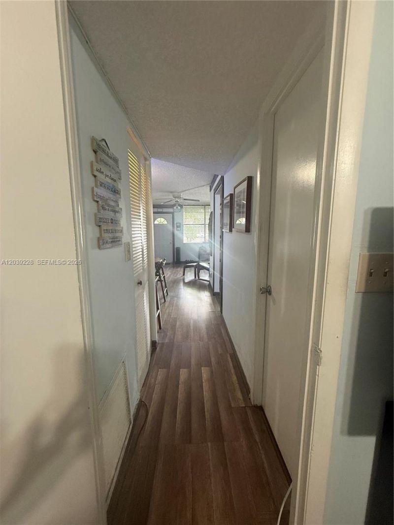 9081 Sunrise Lakes Blvd, Unit 108, Sunrise, FL 33322 Photo