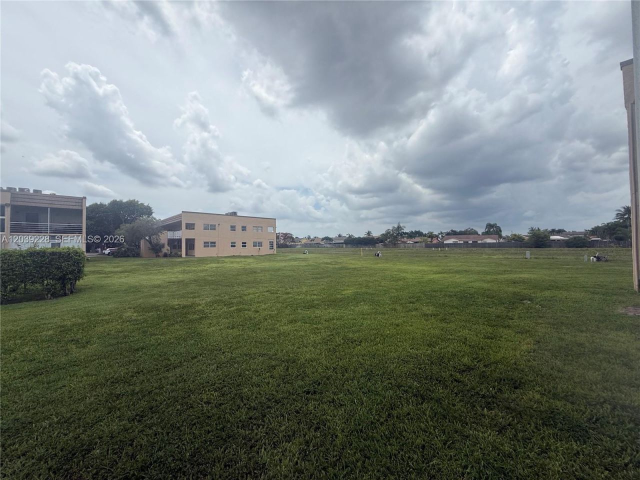 9081 Sunrise Lakes Blvd, Unit 108, Sunrise, FL 33322 Photo