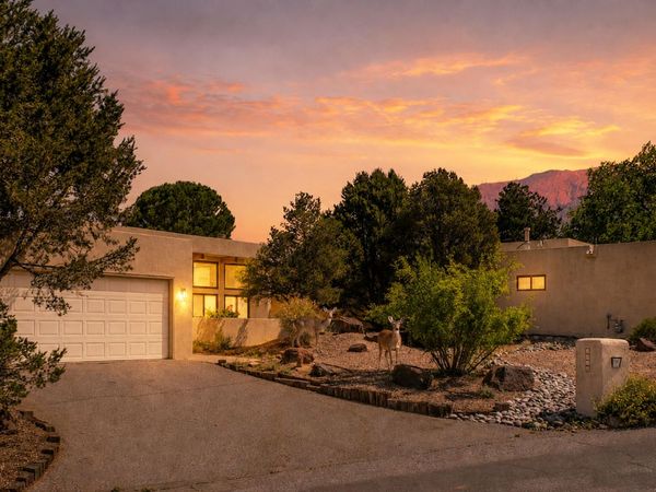 2008 Quail Run Drive NE, Albuquerque, NM 87122