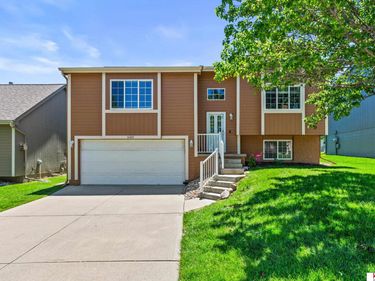 16083 Browne Street, Omaha, NE 68116