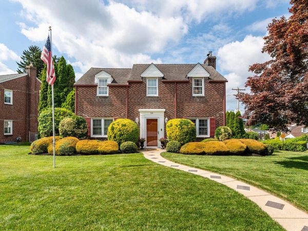 54 TREATY RD., DREXEL HILL, PA 19026