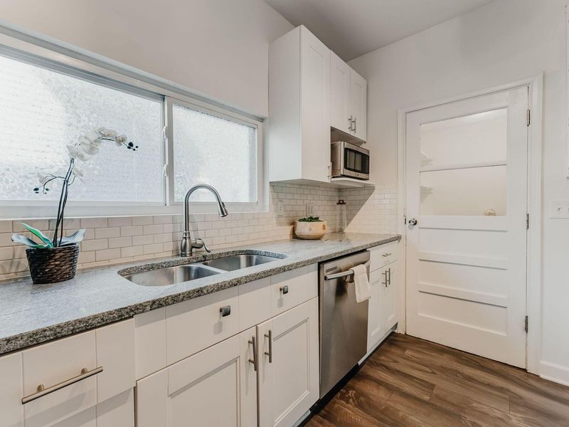 590 W 2nd Avenue, Columbus, OH 43201 Photo 20