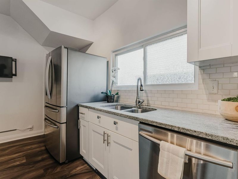 590 W 2nd Avenue, Columbus, OH 43201 Photo 23