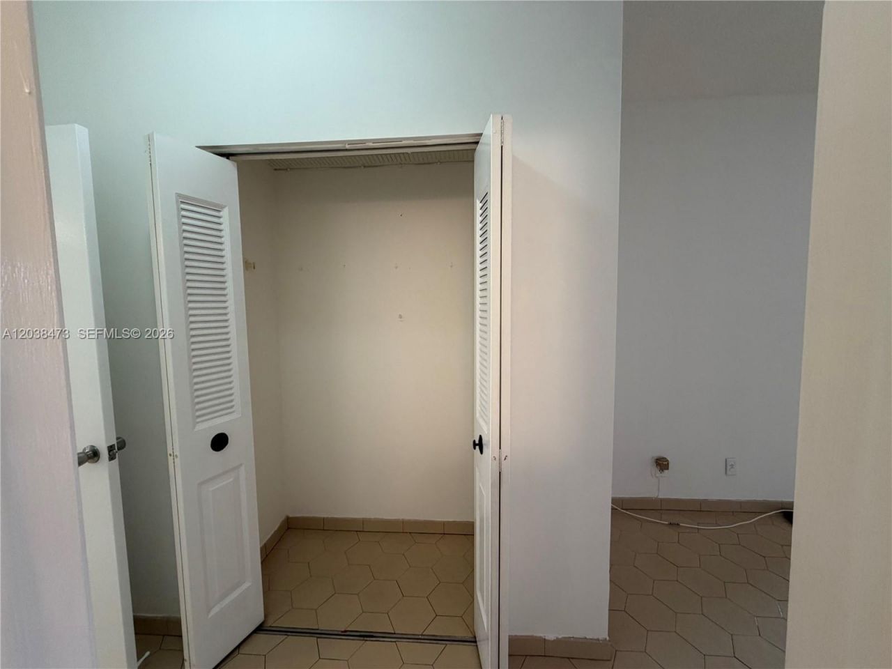 1540 NW 93rd Ave , Unit 296, Pembroke Pines, FL 33024 Photo