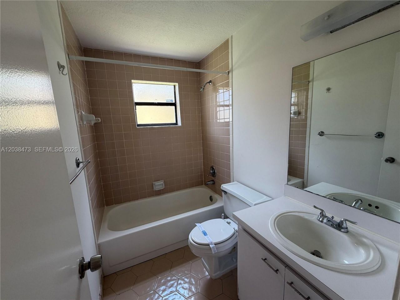 1540 NW 93rd Ave , Unit 296, Pembroke Pines, FL 33024 Photo