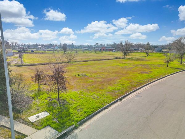 11070 Jeff Brian Ln, Wilton, CA 95693