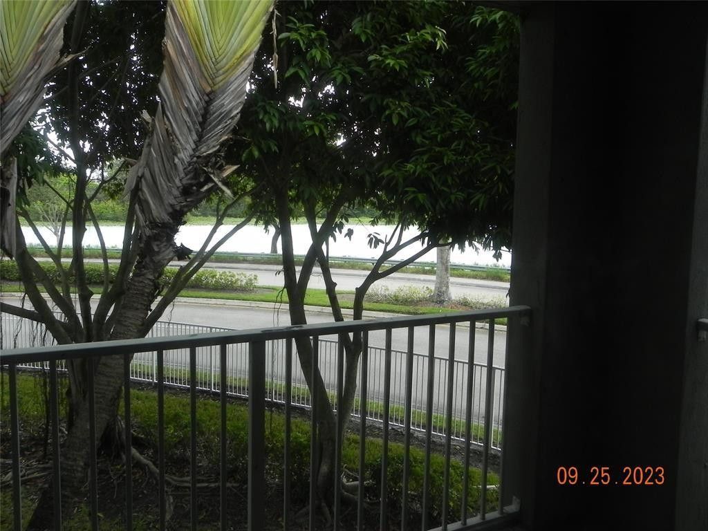 577 SW 111th Lane, Unit 204, Pembroke Pines, FL 33025 Photo