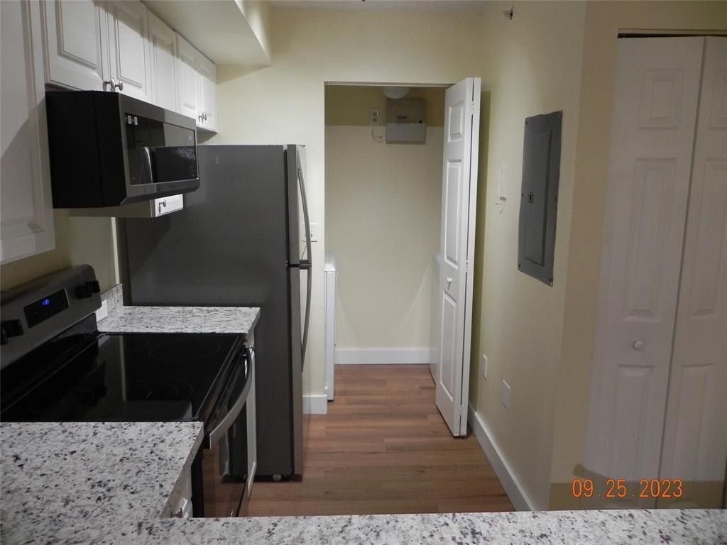 577 SW 111th Lane, Unit 204, Pembroke Pines, FL 33025 Photo