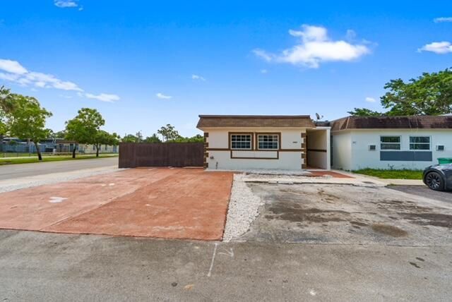 3930 NW 207 St Road, Miami Gardens, FL 33055 Photo