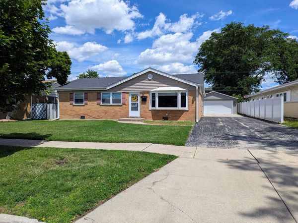 10849 Moody Avenue, Chicago Ridge, IL 60415