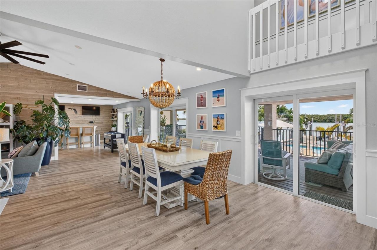 503 Johns Pass Avenue, Madeira Beach, FL 33708 Photo