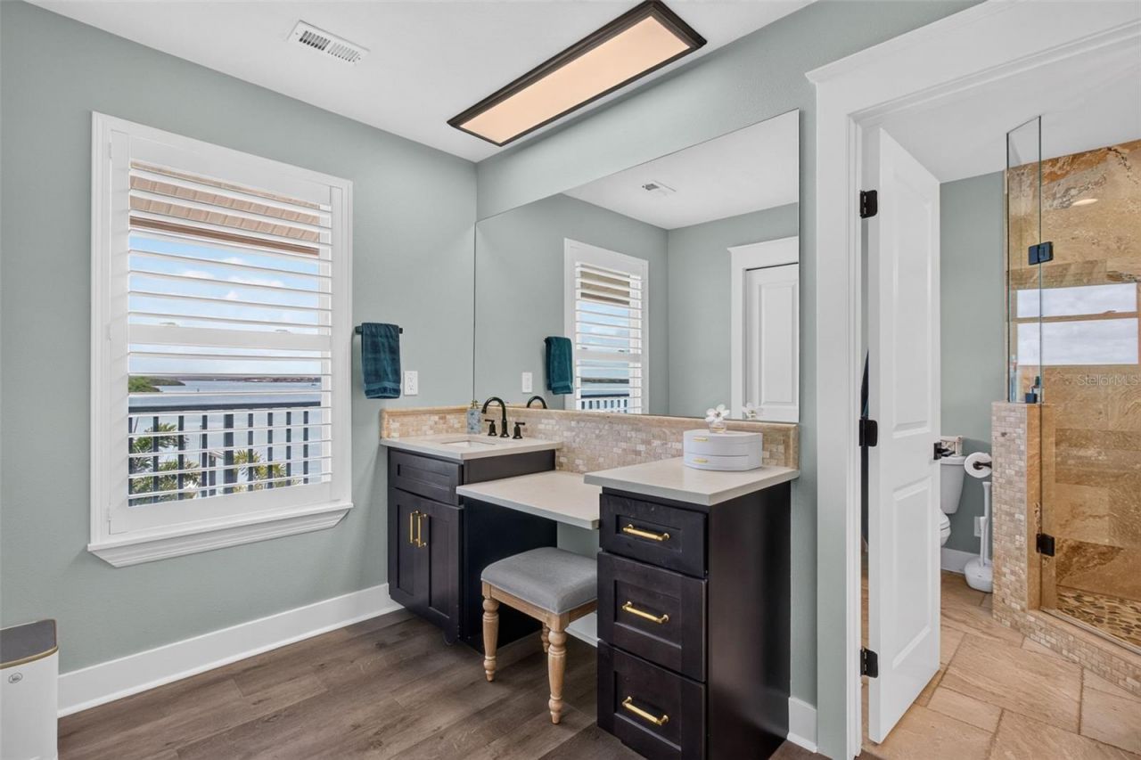503 Johns Pass Avenue, Madeira Beach, FL 33708 Photo