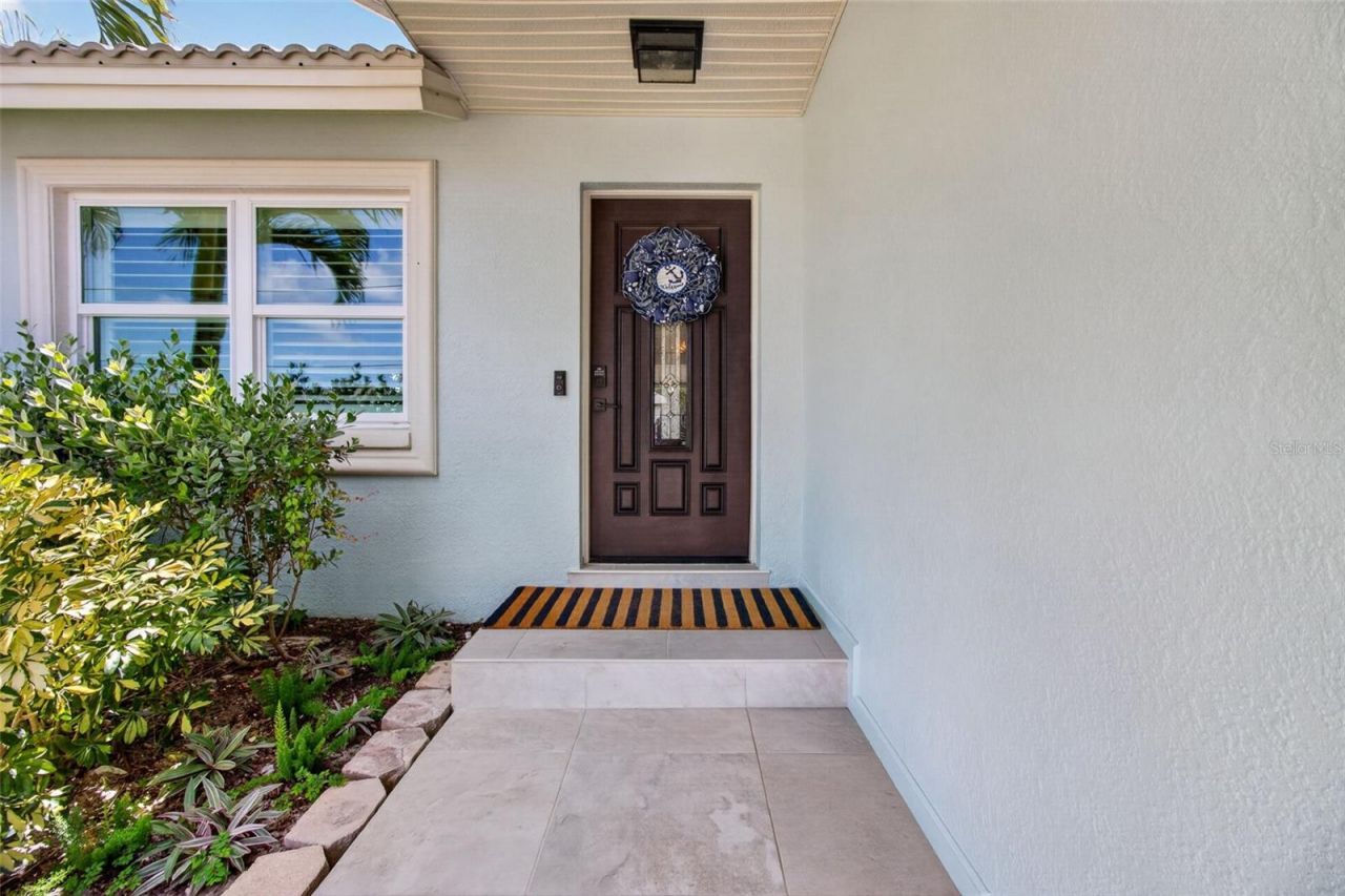 503 Johns Pass Avenue, Madeira Beach, FL 33708 Photo