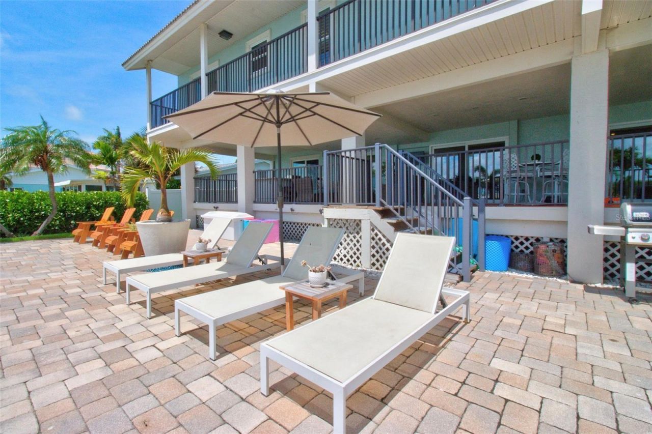 503 Johns Pass Avenue, Madeira Beach, FL 33708 Photo