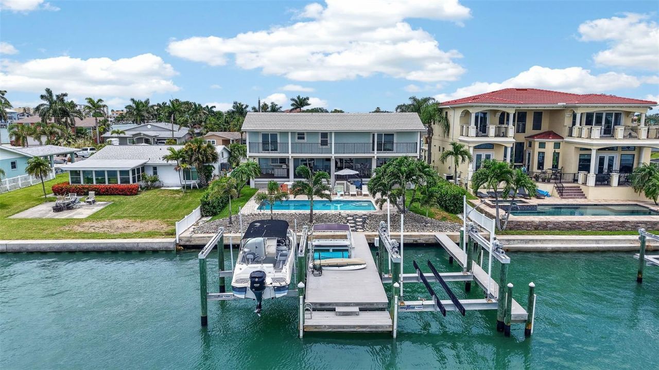 503 Johns Pass Avenue, Madeira Beach, FL 33708 Photo