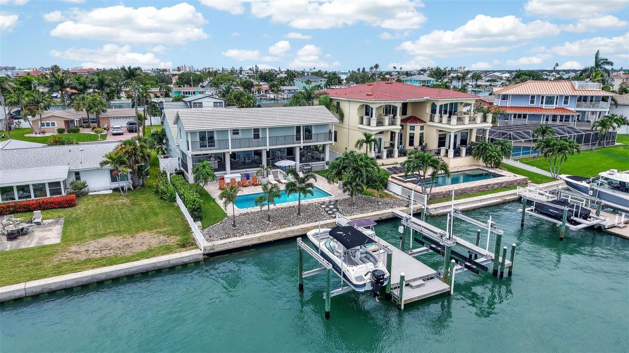 503 Johns Pass Avenue, Madeira Beach, FL 33708 Photo